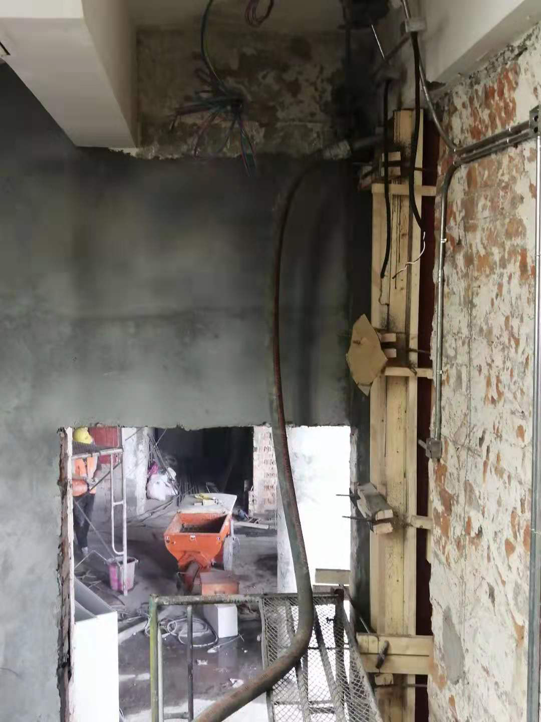 w66利来聚合物建补砂浆村落地面施工工艺