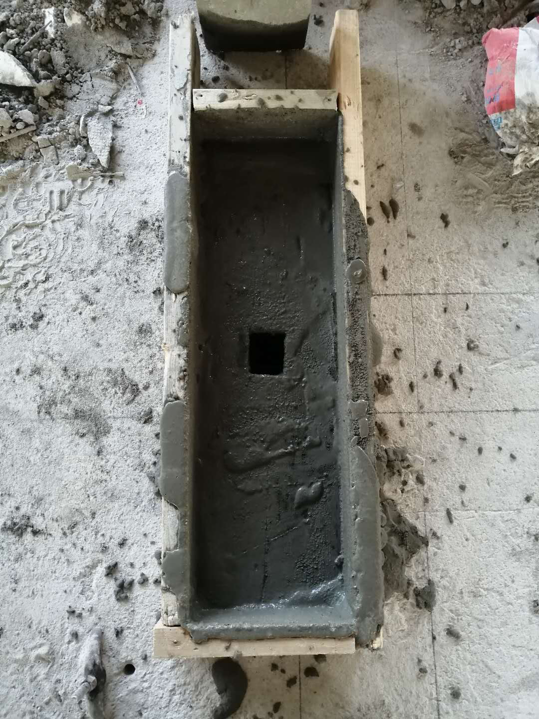 水泥路面起皮怎么办？能够一次性治理到位吗？