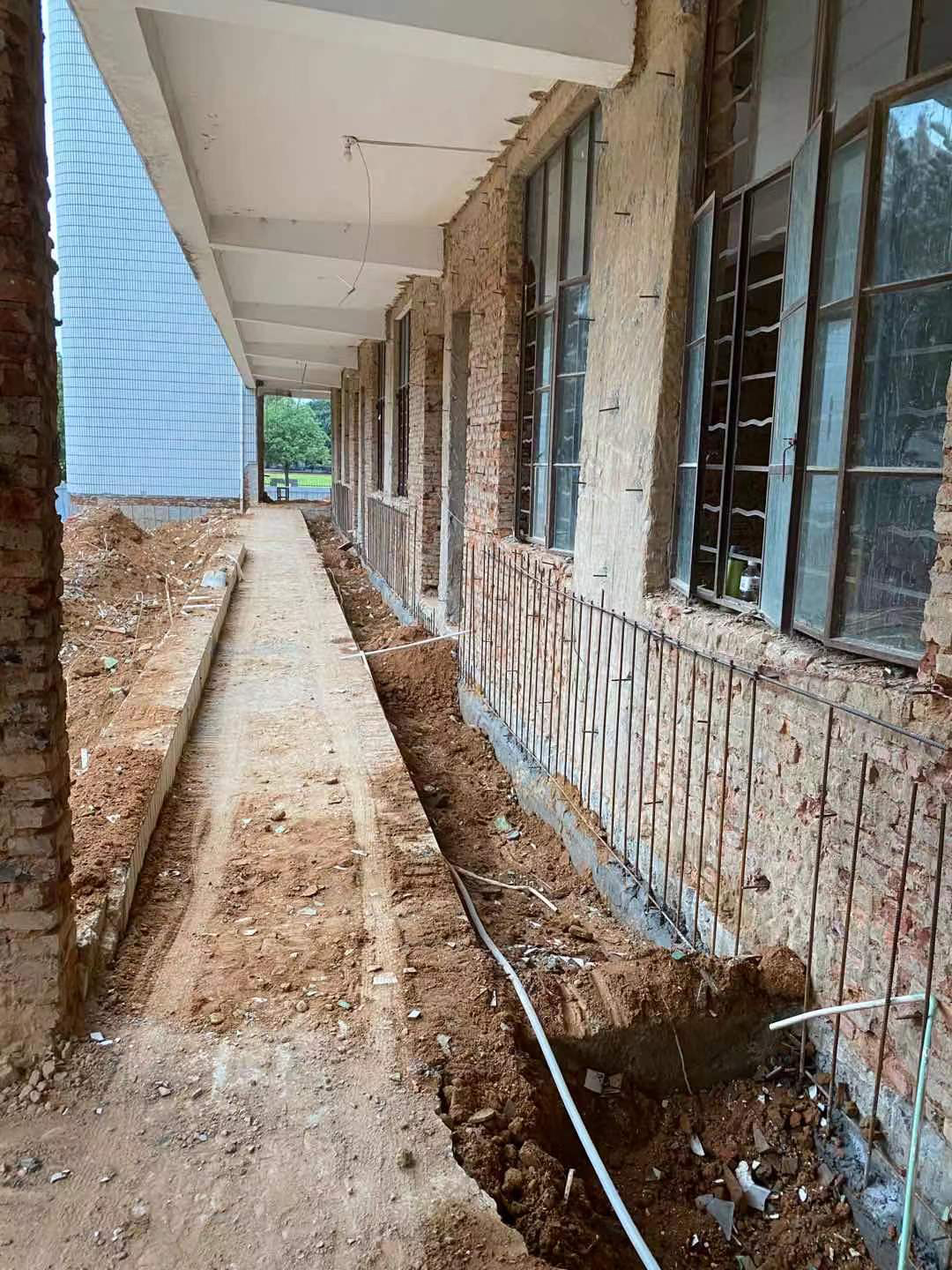 水泥路面起皮怎么办？能够一次性治理到位吗？