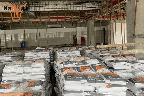 灌浆料：需把稳湿润养护